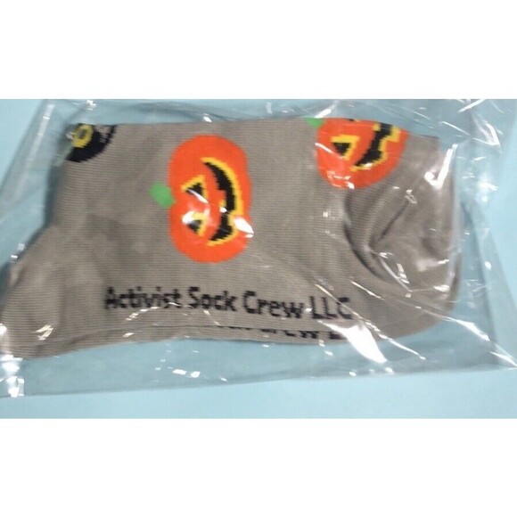 3 pair Halloween Crew Socks -Orange Pumpkins & Black Cats on gray -Size 9-11 - Picture 4 of 5